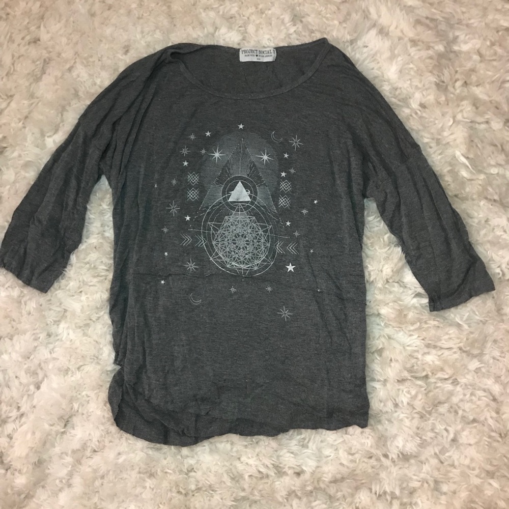 Long sleeve graphic T shirt